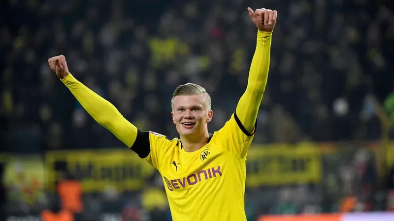 Erling Haaland là một cầu thủ trẻ, thi đấu chuyên nghiệp cho ĐTQG Na Uy Erling Haaland là một cầu thủ trẻ, thi đấu chuyên nghiệp cho ĐTQG Na Uy